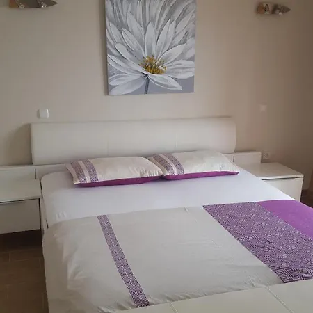 Banjol 441 Mare Apartment
